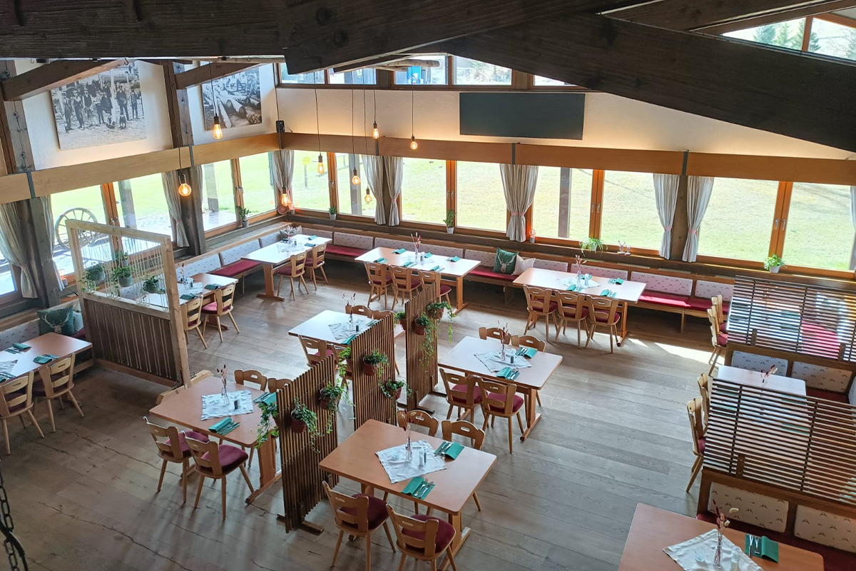 Lechaue_0000s_0000_PHOTO-2025-03-15-07-50-31 (3)